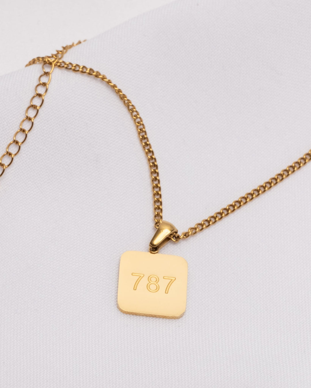 Isla del Encanto 787 Reversible Gold Pendant Necklace