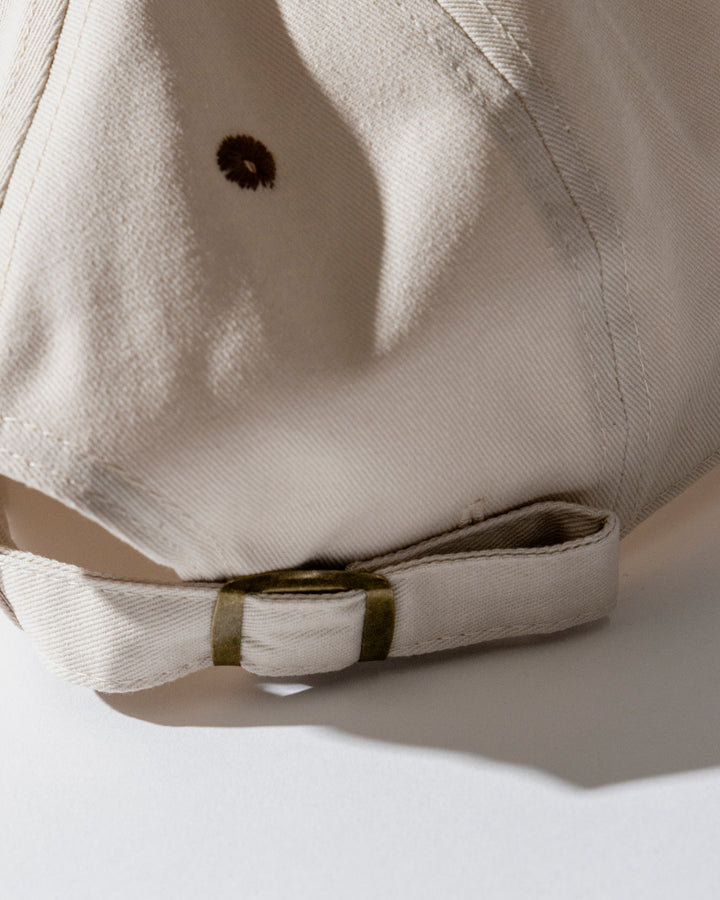 Del Mar Y El Sol souvenir cap with adjustable strap and neutral color for casual wear