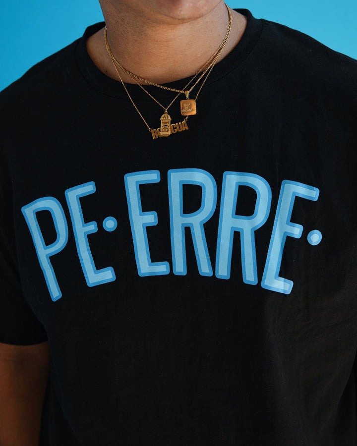 Valija PE ERRE t-shirt in black with bold blue lettering and a relaxed fit