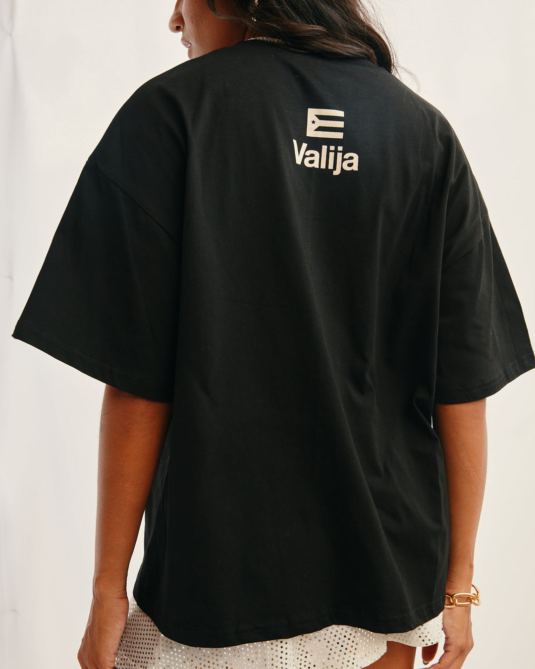 Black Puerto Rico graphic t-shirt by Valija with a relaxed fit and logo on the back